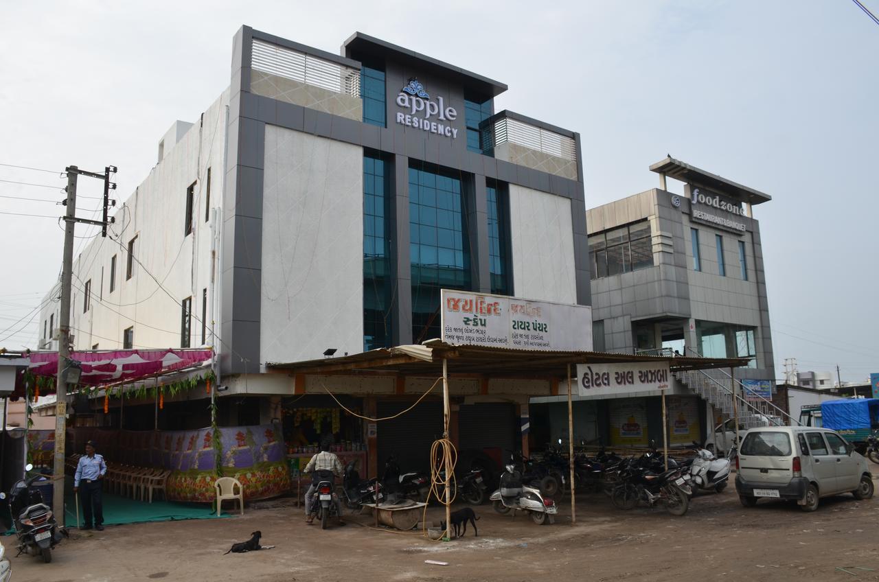 Apple Residency Hotel Patan  Luaran gambar