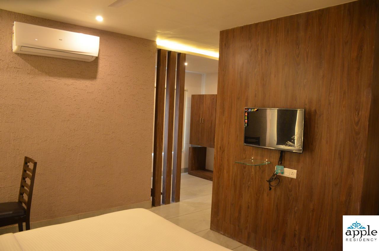 Apple Residency Hotel Patan  Luaran gambar