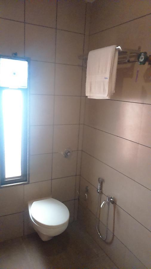 Apple Residency Hotel Patan  Luaran gambar