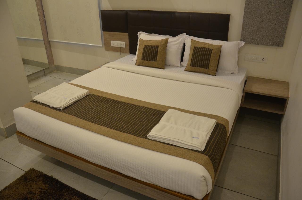 Apple Residency Hotel Patan  Luaran gambar